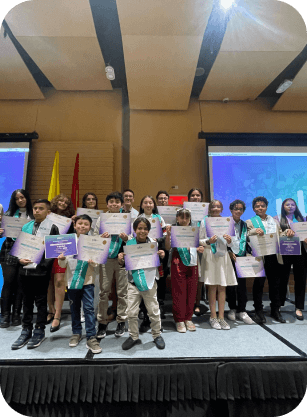 Comunidad de egresados de Ula idiomas, aprende inglés o francés.